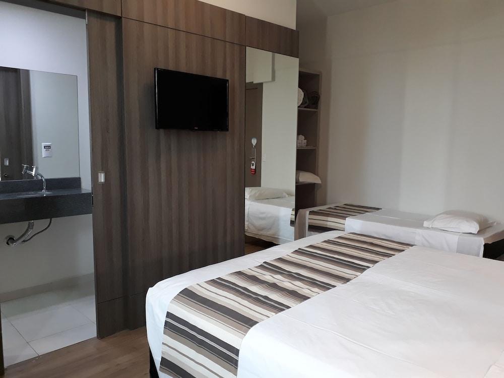Hotel Valerim Itajai / Navegantes Luaran gambar