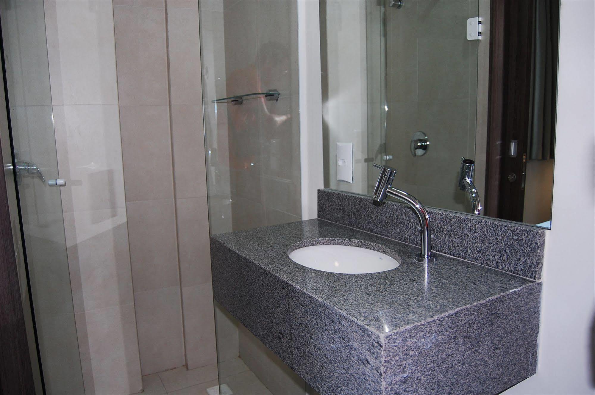 Hotel Valerim Itajai / Navegantes Luaran gambar