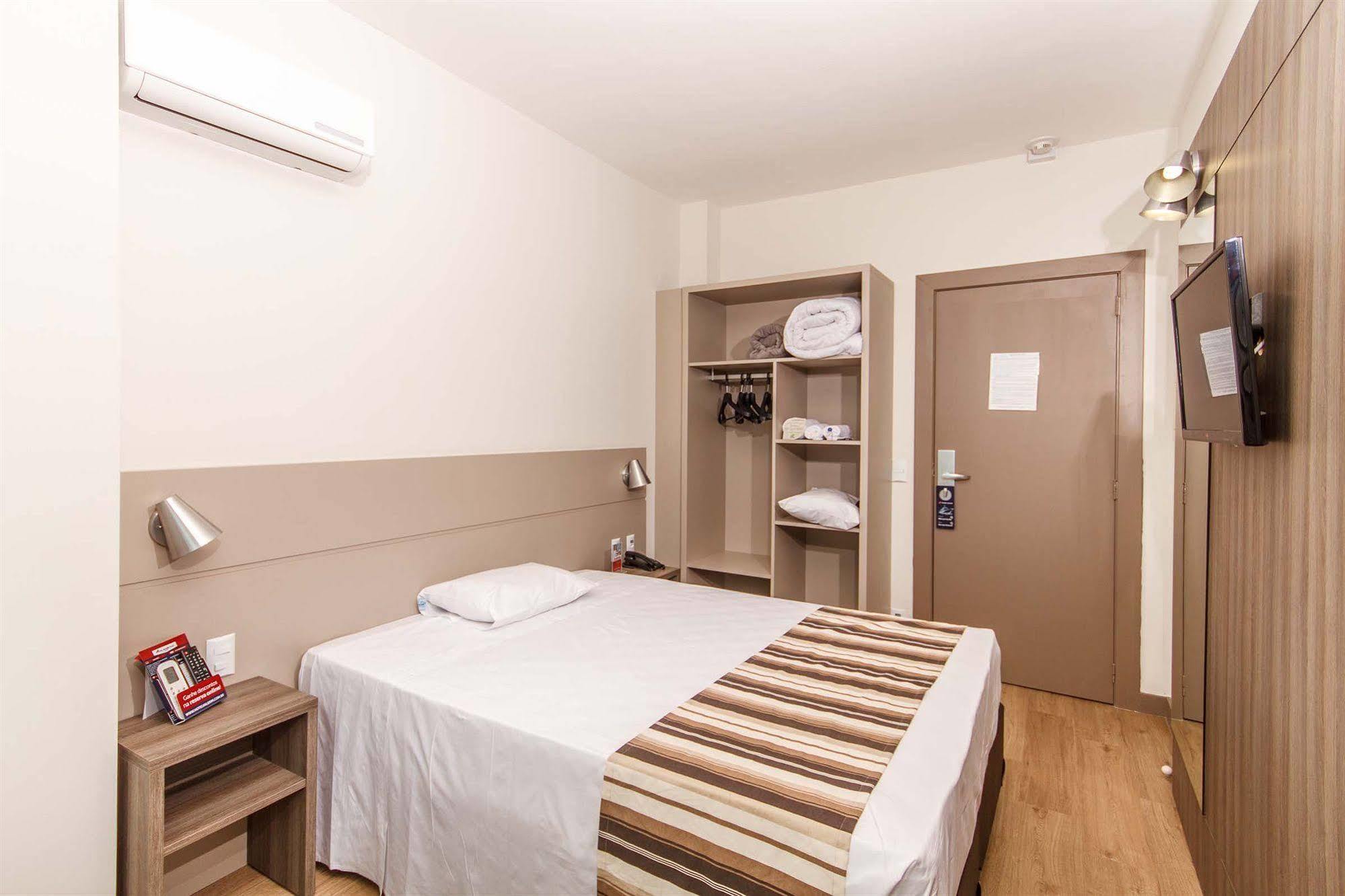 Hotel Valerim Itajai / Navegantes Luaran gambar