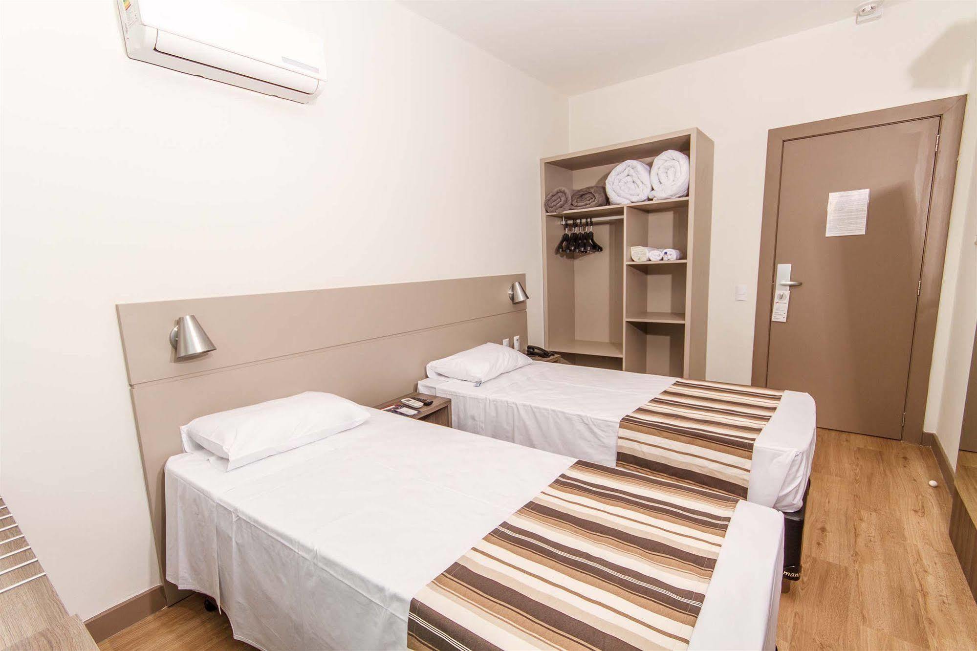 Hotel Valerim Itajai / Navegantes Luaran gambar
