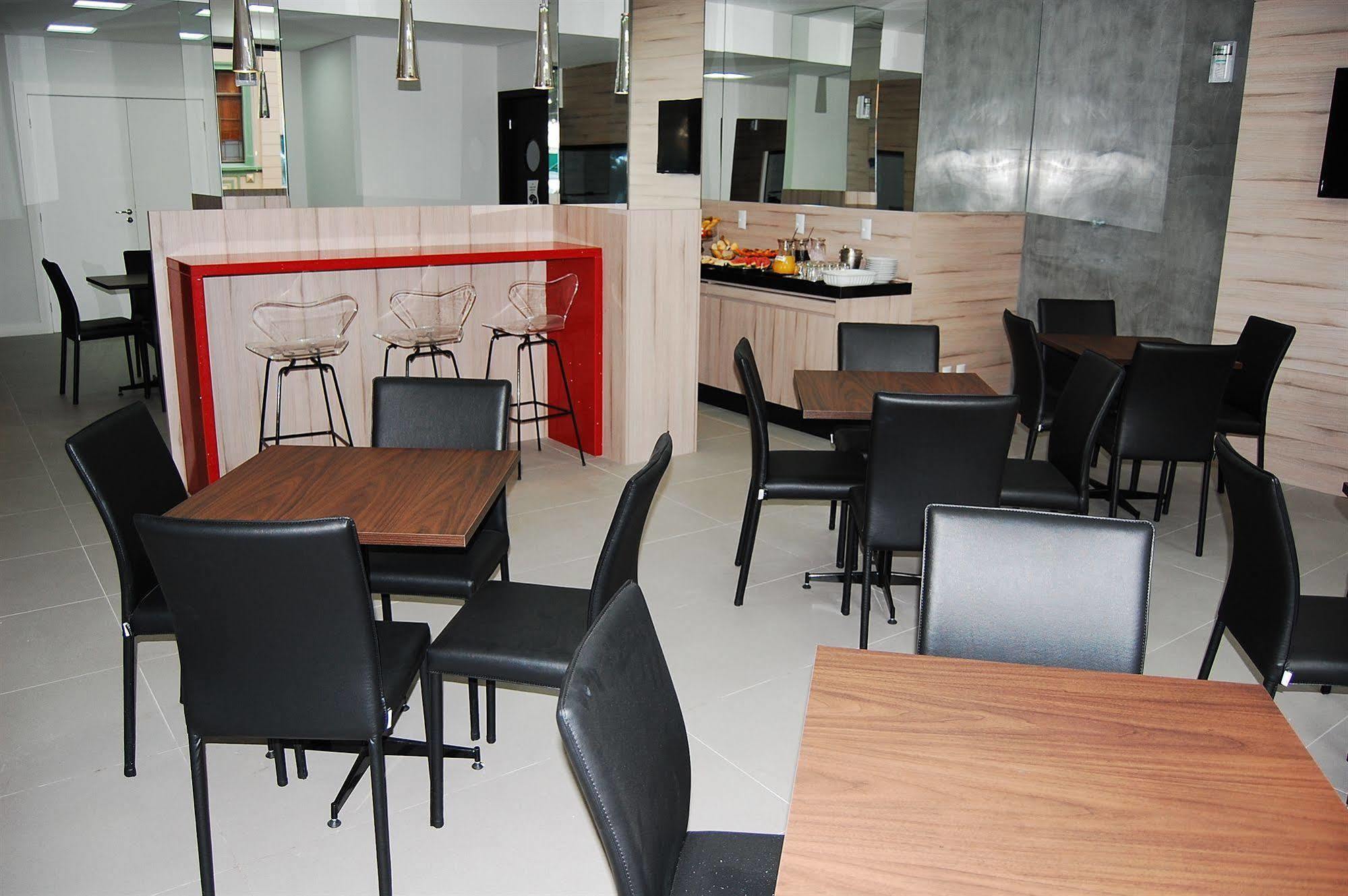 Hotel Valerim Itajai / Navegantes Luaran gambar